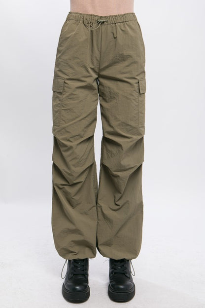 On Trend Loose Fit Parachute Cargo Pants