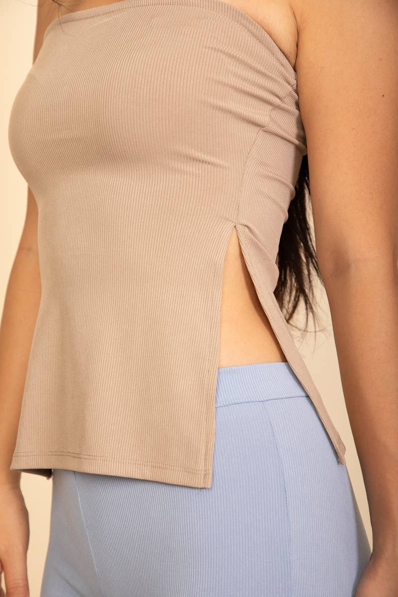 Strapless Ribbed Side-Slit Flare Top: White / M