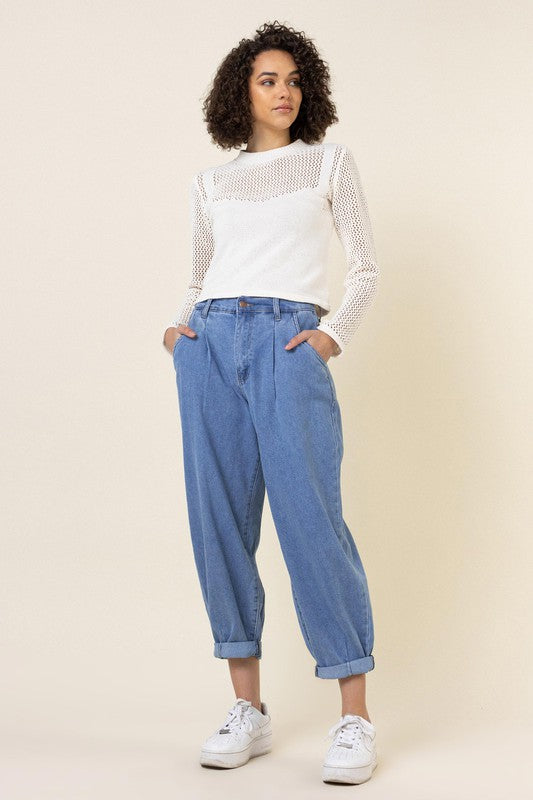 On Trend Slouchy High Waisted Jeans